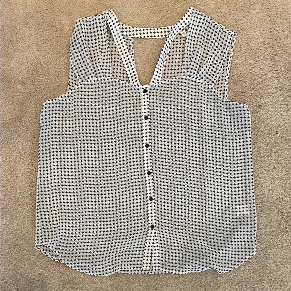 Black and white circle design sleeveless blouse, button down, women XL